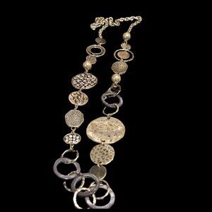 Premier Designs Long Mixed Metal Textured Disc Necklace – Silver & Pearl Accents